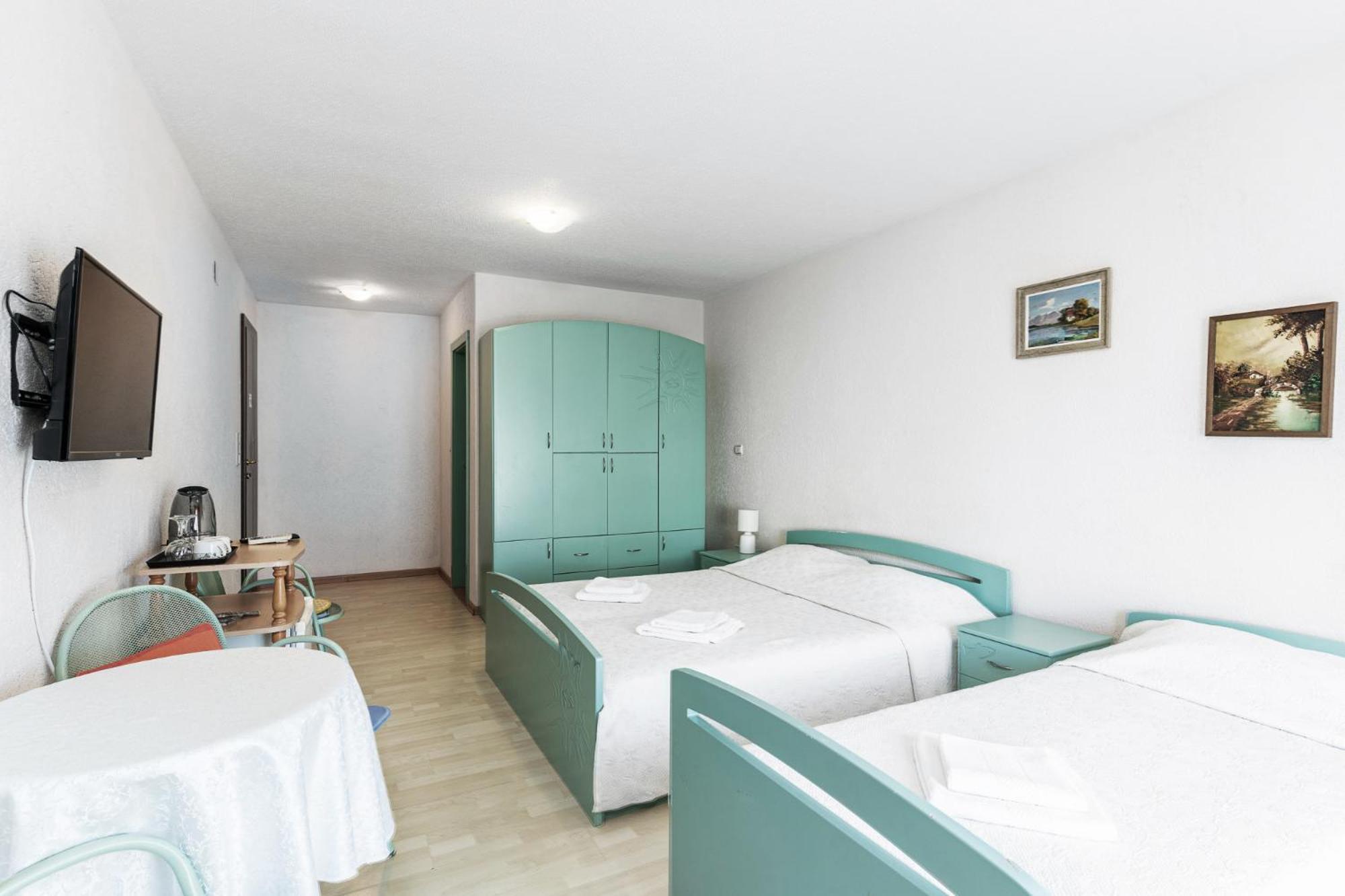 Sun Guest House Budva Exterior photo