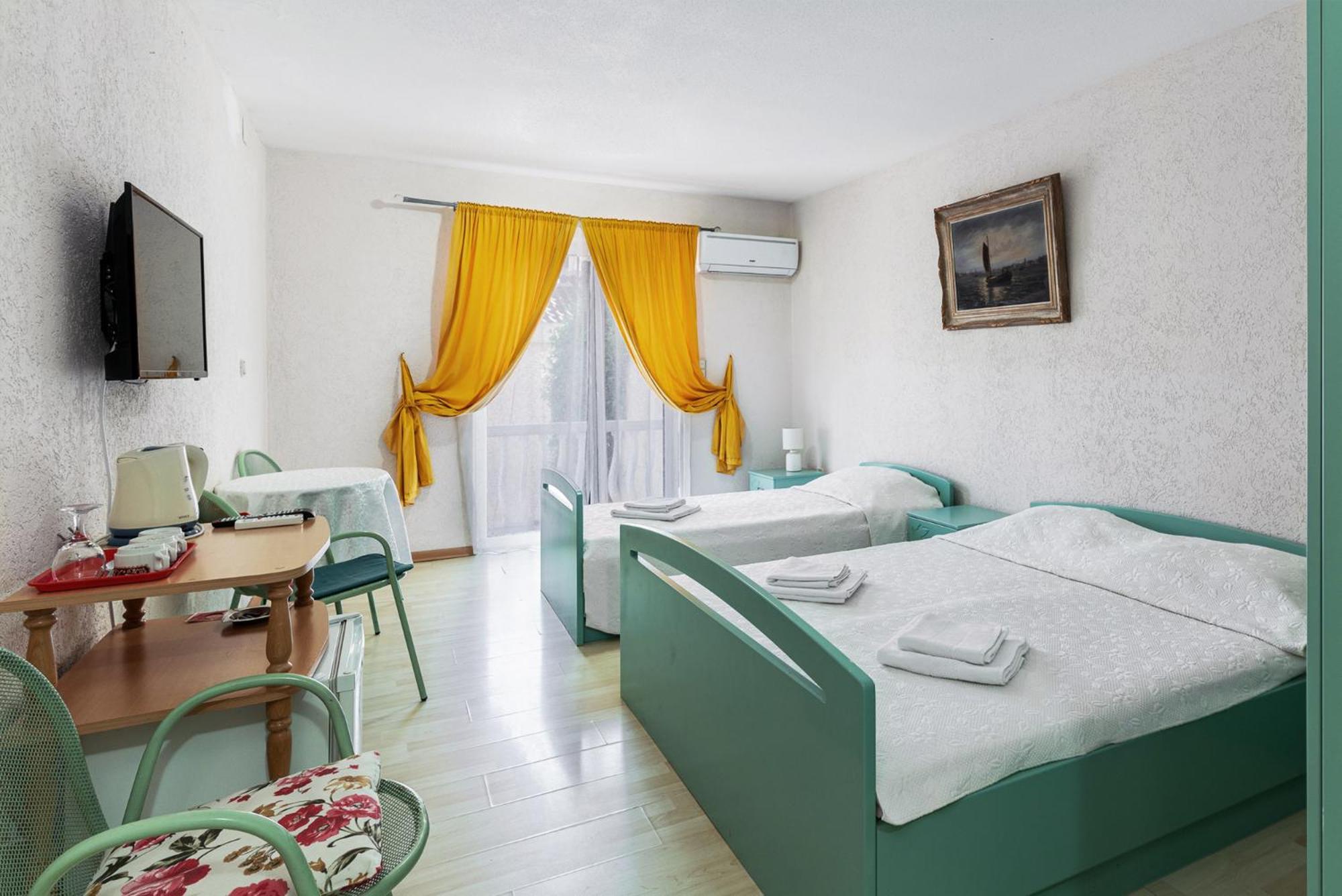 Sun Guest House Budva Exterior photo