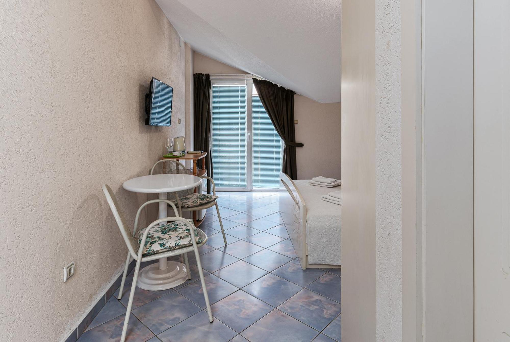 Sun Guest House Budva Exterior photo